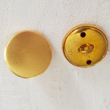 Botón dorado redondo de 18 mm N°03