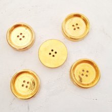 Botón dorado nº 07 redondo de 29 mm