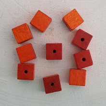 10 Cuentas de Madera Cubo / Cuadrado 10 mm Naranja