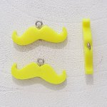 Colgante Bigote N°10 Amarillo fluorescente