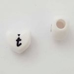 Perle Cœur Lettre T Blanc Noir 11mm