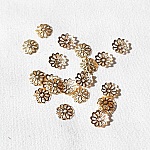Apprêts bijoux: 20 coupelles légères dorées 9mm