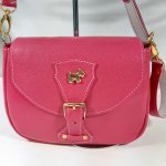 Bolso de piel de vacuno granulada rosa fucsia