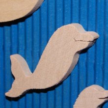 figurita delfín miniatura 3,5 x 3,7 cm madera maciza para pintar, grosor 3mm, para scrapbooking
