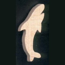 Figurita de tiburón en madera maciza de arce, hecha a mano