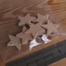 Figurita de estrella en miniatura con 5 ramas perforadas, decoración navideña para decorar y colgar, madera maciza