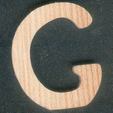 Letra G en madera de fresno altura 5 cm grosor 5 mm