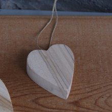 Pequeño corazón de madera de abedul para colgar en San Valentín