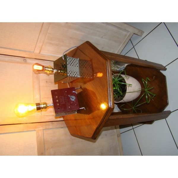 L&aacute;mpara Steampunk retro future 2