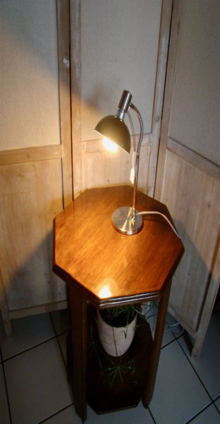 Peque&ntilde;a l&aacute;mpara de escritorio a precio mini