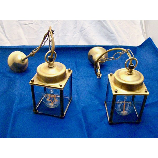 Petites lanterne &agrave; suspendre en cuivre