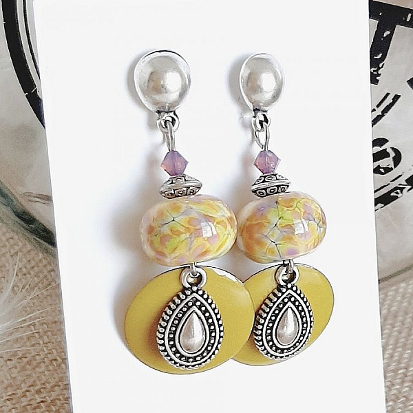 pendientes de dise&ntilde;o en an&iacute;s verde y gota de plata envejecida