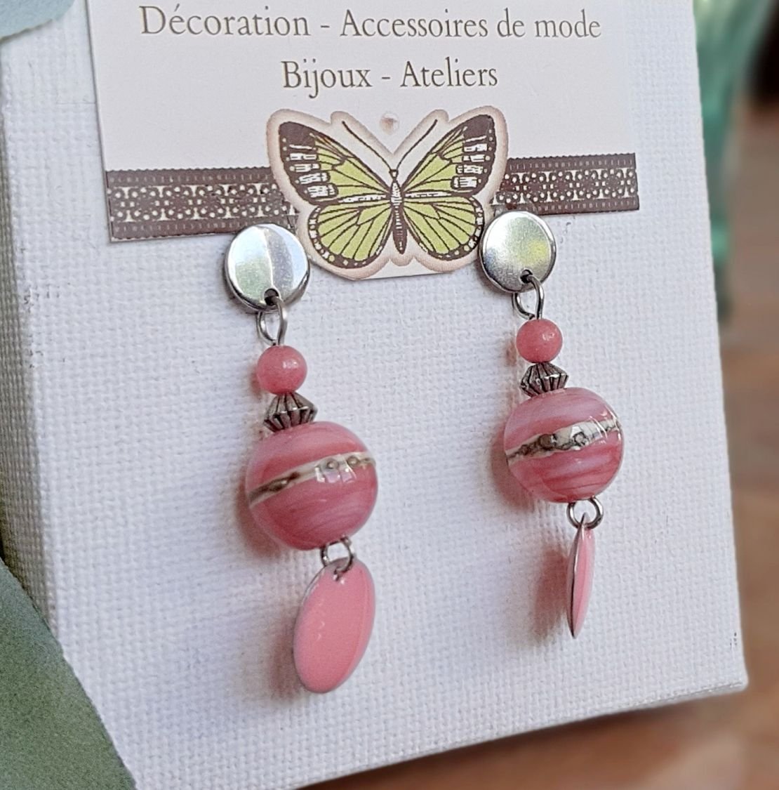 boucles d'oreilles pour oreilles percées rose guimauve