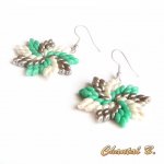 pendientes originales cuentas de vidrio blanco verde y gris