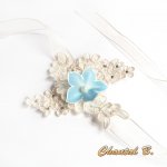 Pulsera de encaje marfil con flor de seda azul y strass brazalete de novia