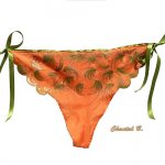 Lingerie de soie string en soie plumettes anis bronze sur orange 