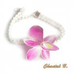 Pulsera orquídea adaptable a una diadema de encaje de guipur blanco y su flor de seda rosa orquídea de boda