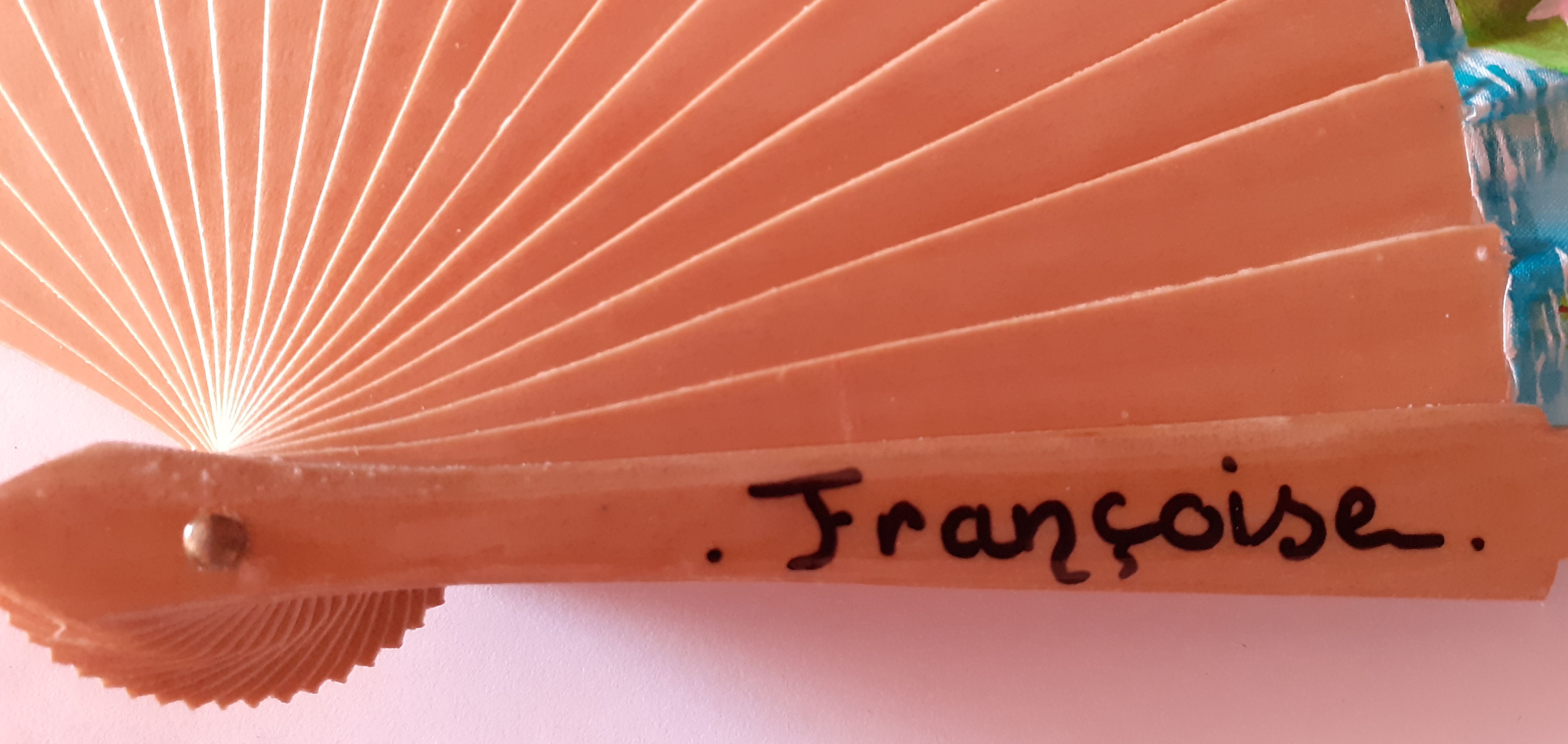 Abanico de satén dibujado y pintado a mano "Piano Pianissimo