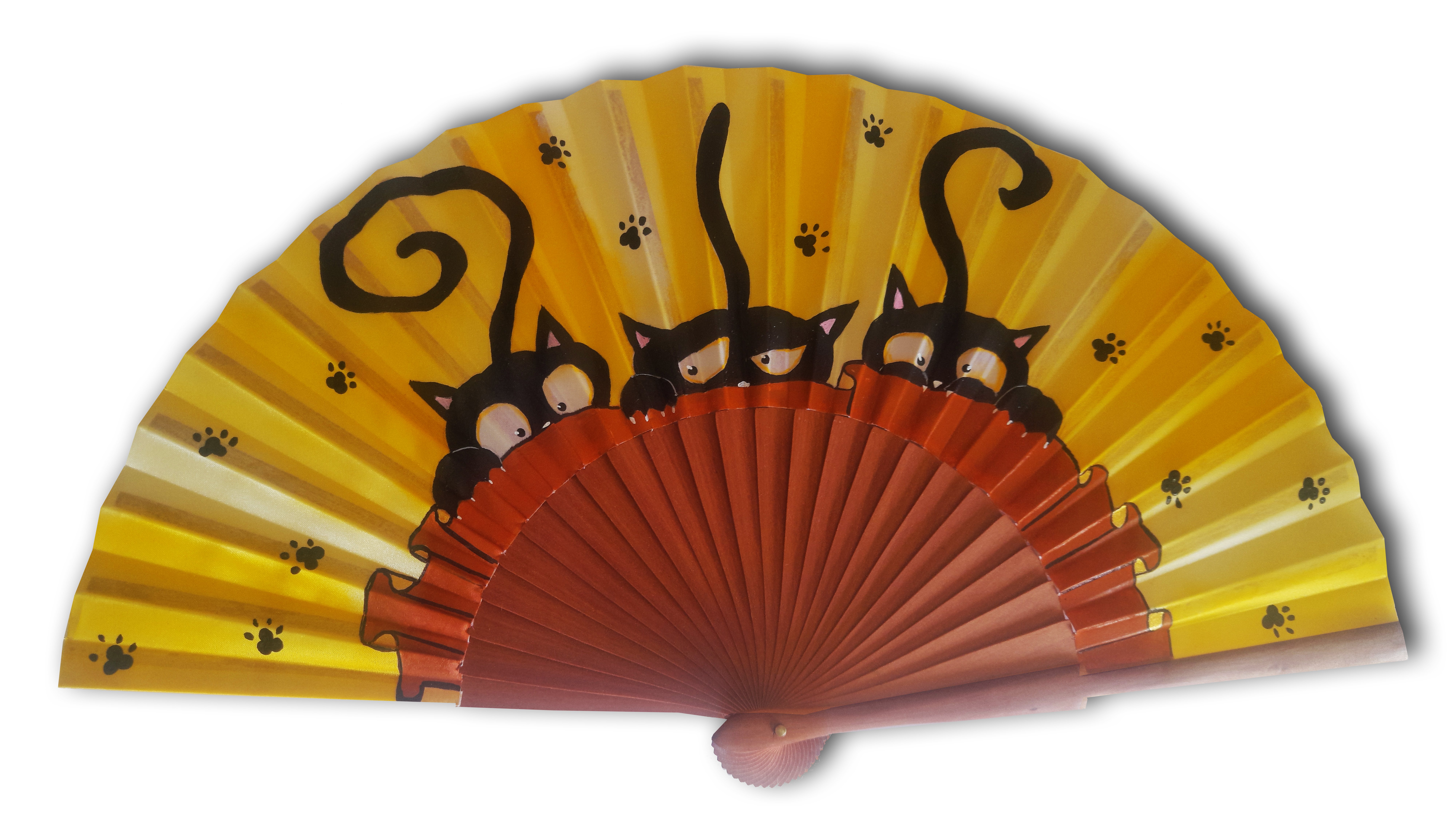  Eventail en soie dessin&eacute; et peint &agrave; la main et bois sycomore "Catcache"