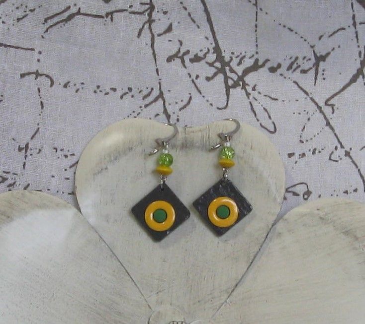 Boucles d'oreille pour Femme en Ardoise et Email, Jaune et Vert, Création Unique