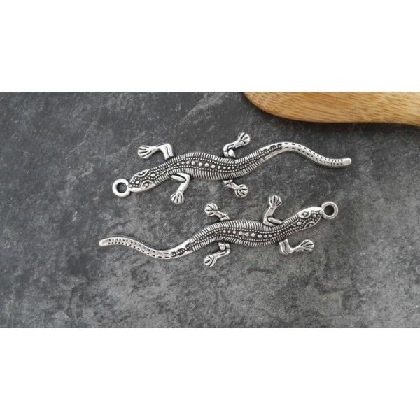 Collier Long pour Femme en Ardoise Habillée d'un Lézard monté sur une Chaine à Gros Maillons, Création Unique