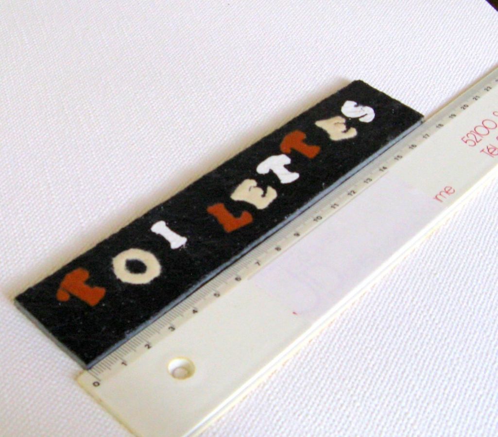 Plaque de Porte pour TOILETTES en Ardoise Lettres Emaillés, a Poser sans Trou, Création Artisanale