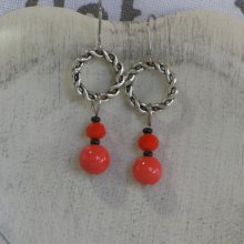 Boucles d'Oreilles Rose Saumon et Anneau, Pièce Unique