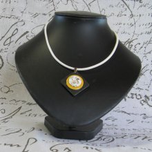 Collar Colgante de Pizarra Amarilla y Blanca para Mujer, Creación Única