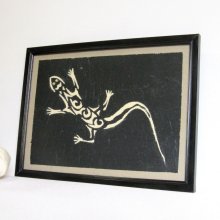 Cuadro animal Lagarto esmaltado color marfil sobre pizarra, Creación única