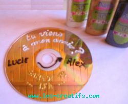 Invitación en CD y escritura en 3D