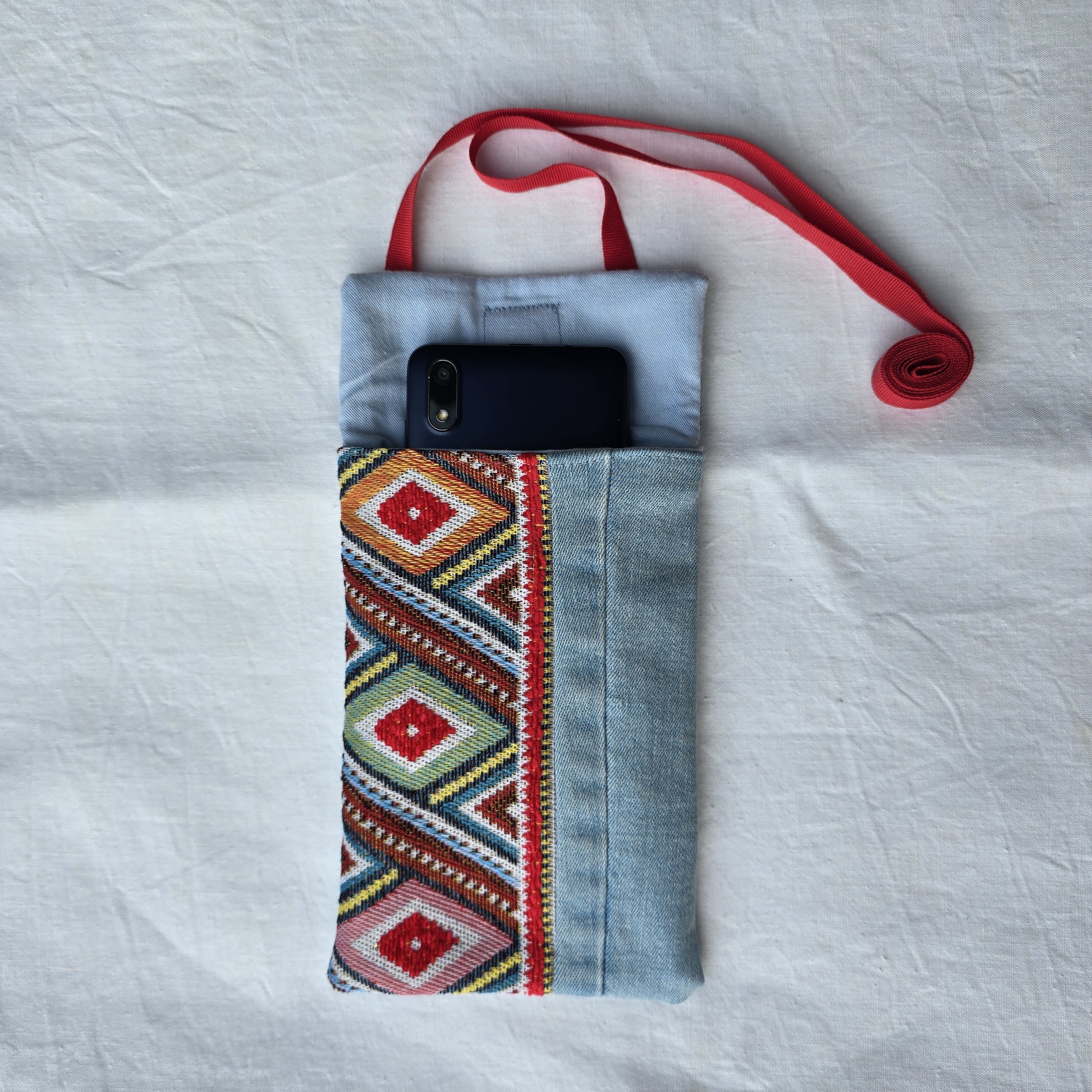 Pochette en tissu pour téléphone, avec bandoulière