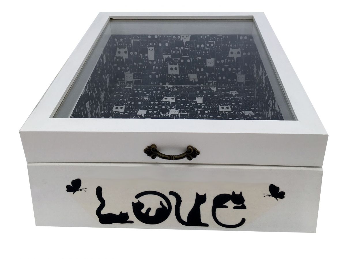 Caja de madera con tapa de cristal. Modelo : love cat