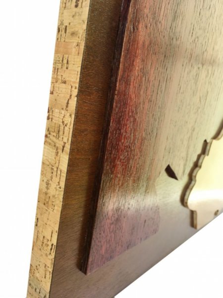 Reloj gigante de madera "El beso