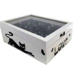 Caja de madera con tapa de cristal. Modelo : love cat