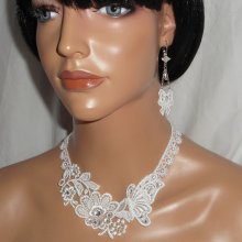 Conjunto de collar de flores y mariposas de encaje blanco con cristal de Swarovski y perlas