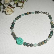 Pulsera de perlas y gorgonias verde rosa con cierre de plata