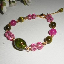 Pulsera de cristal de Murano y cristal rosa y verde sobre cadena de acero dorado