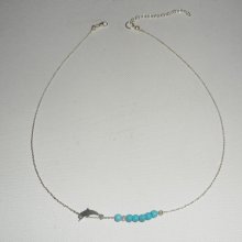 Collar gargantilla de plata 925 con pequeño delfín y piedras de turquesa