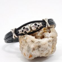 Pulsera de hombre de cuero negro de varias vueltas con doble cuenta de calavera 