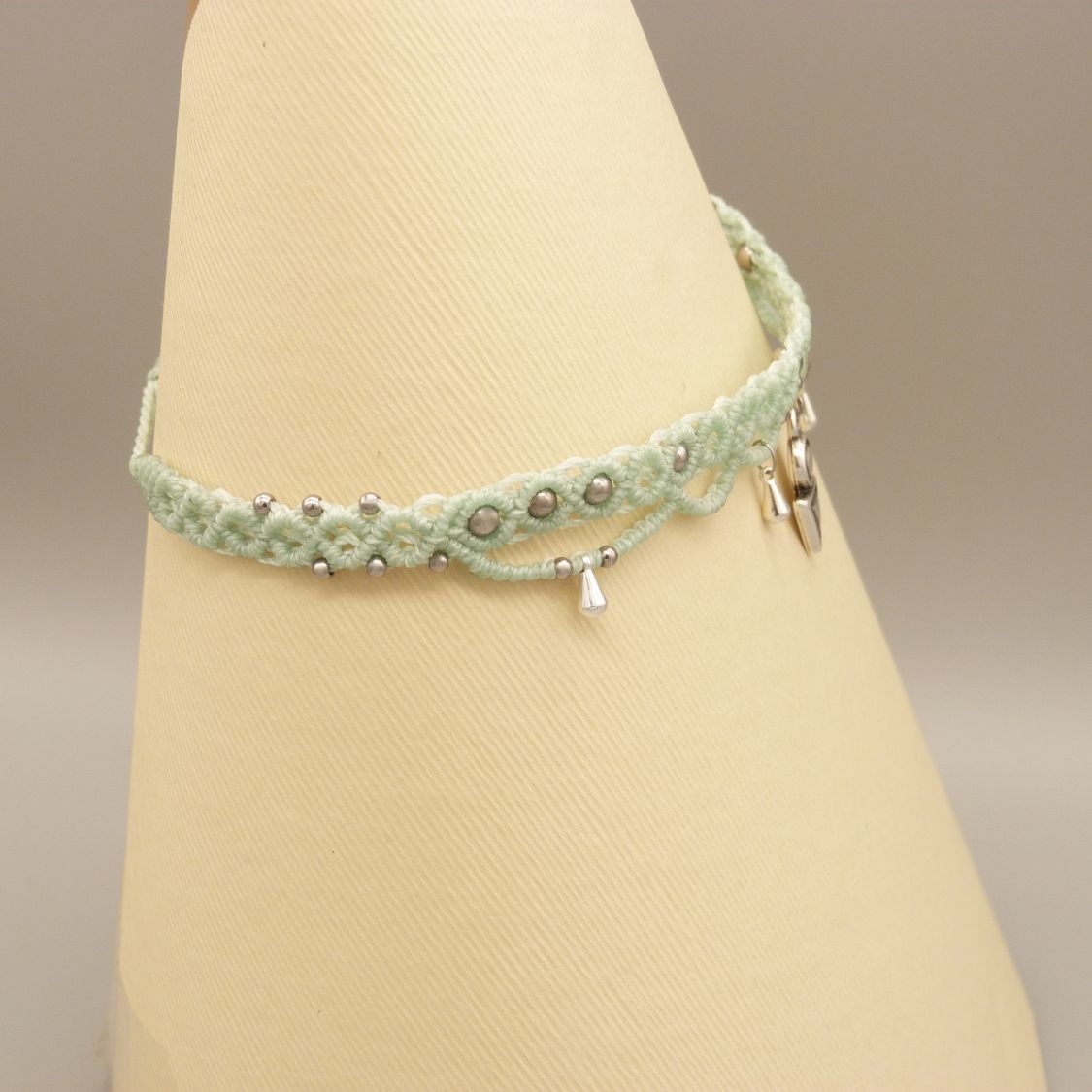 Collar gargantilla micro macramé verde menta agua