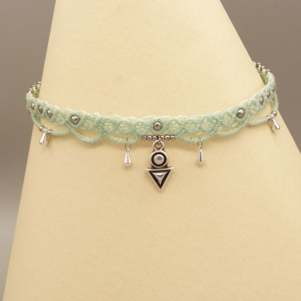 Collar gargantilla micro macram&eacute; verde menta agua