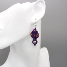 Pendientes de micro macramé morado con gancho de plata 925