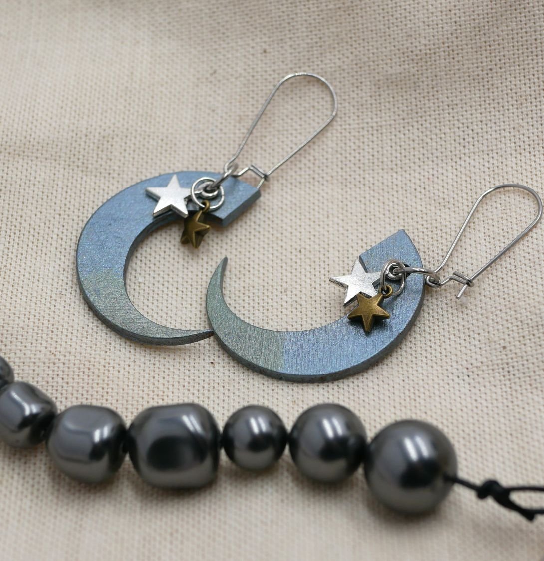 Pendientes luna de madera y estrella de plata 