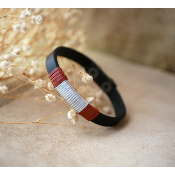Bracelet en cuir noir tiss&eacute; bicolore en coton argent&eacute; et cuir fin rouge brique