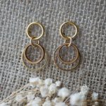 Boucles d'oreilles ronds en bois et ronds dorés