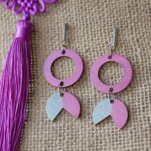 Pendientes colgantes geométricos de madera Fucsia y Gris