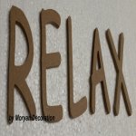 Letra decorativa de madera RELAX