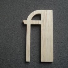 Letra de madera modelo BETTY BLACK