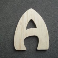 Letra de madera modelo BURBUJA
