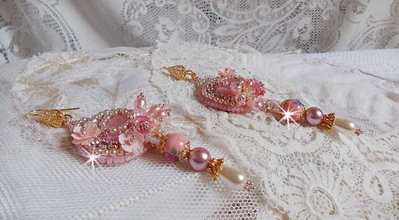 BO Quartzib'Elle brodées avec deux Quartz rose  et de très belles perles